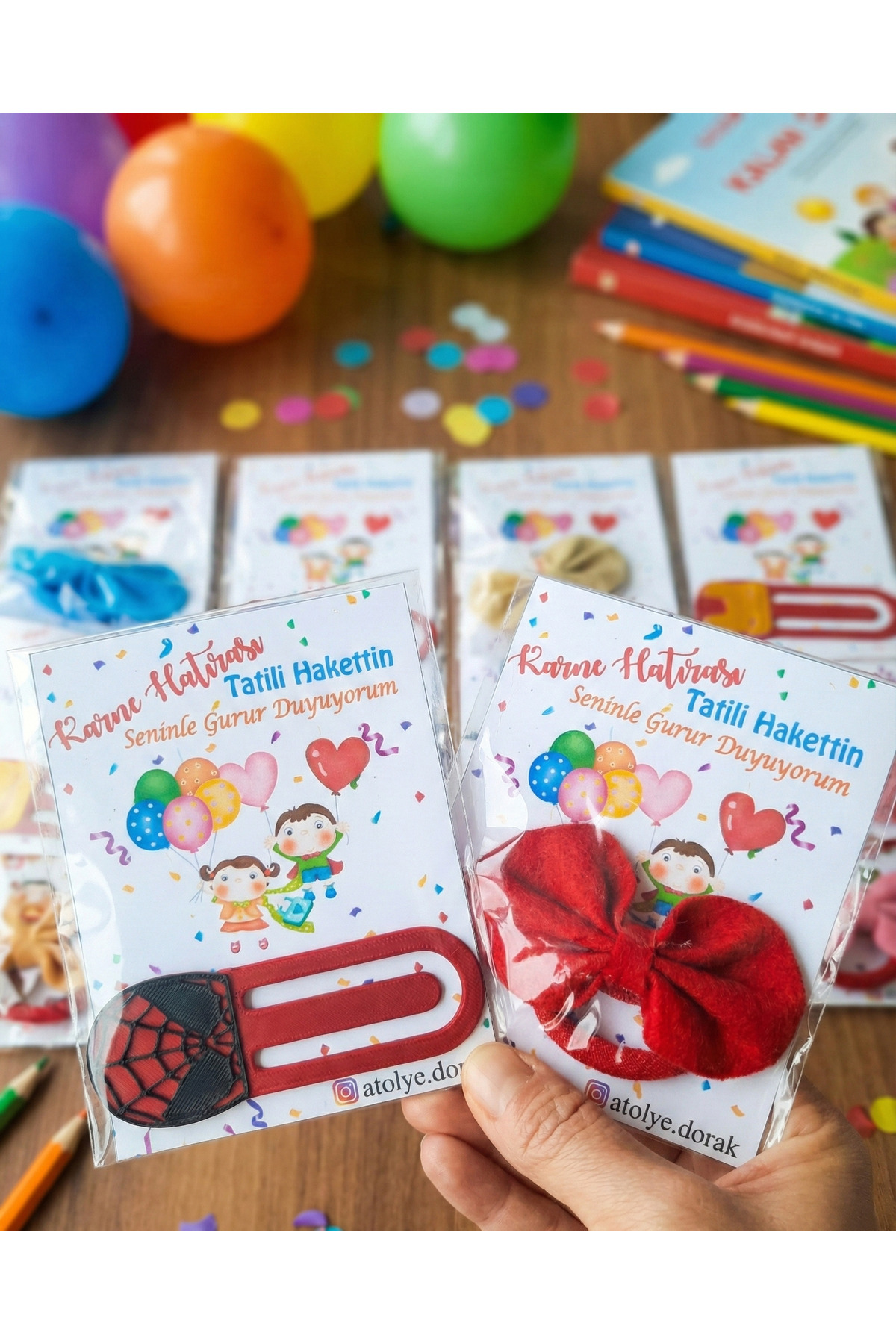 Karne Hediyesi Kahramanlar Kitap Ayracı ve Renkli Toka-Yarıyıl Hatırası-İlkokul Öğrenci Hediye - Görsel 6